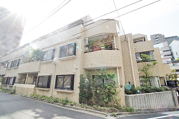 マートルコート新宿ガーデンハウス